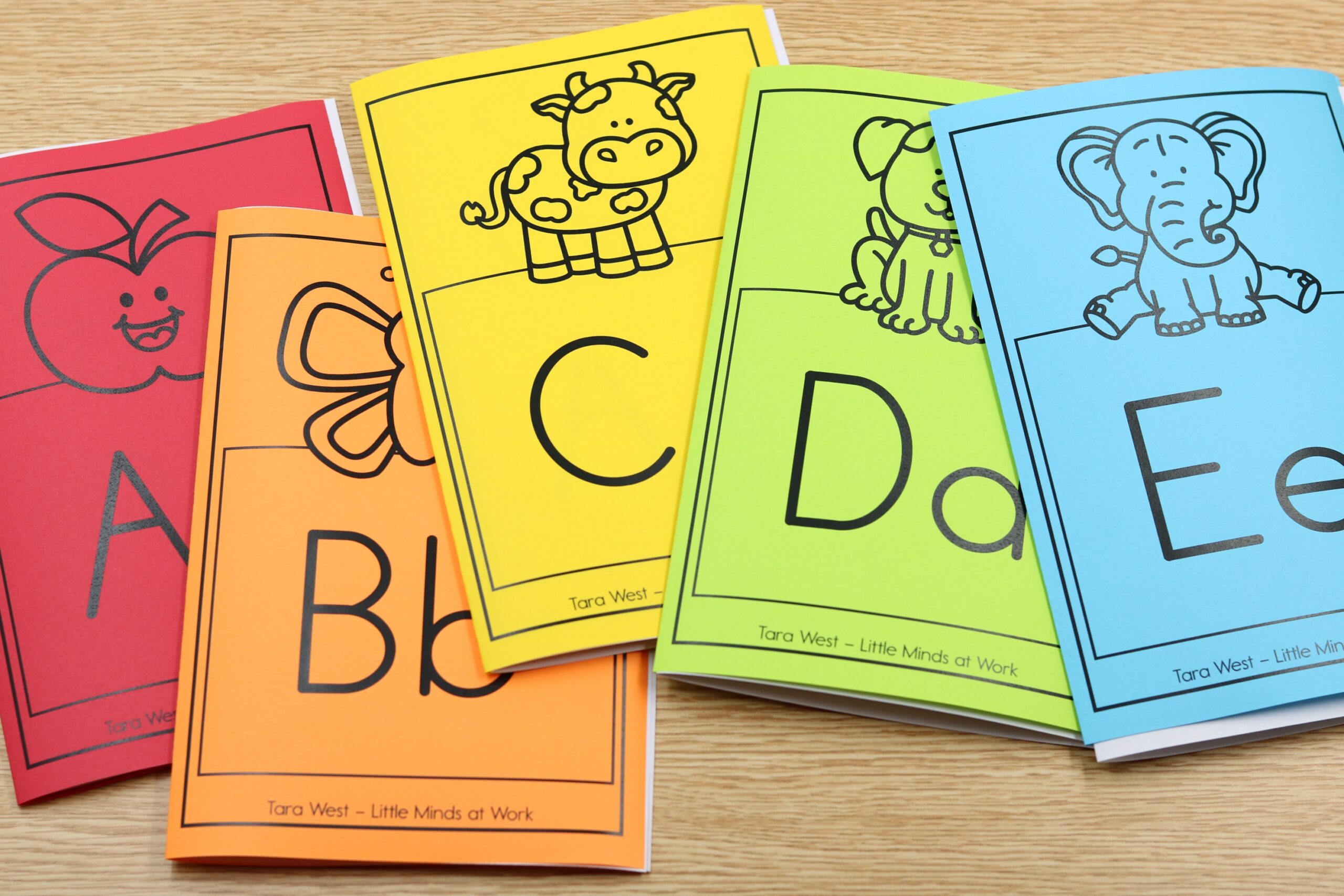 Alphabet 26 Free Booklets For Letter Recognition Phonics And Early Literacy Practice Little Minds At Work