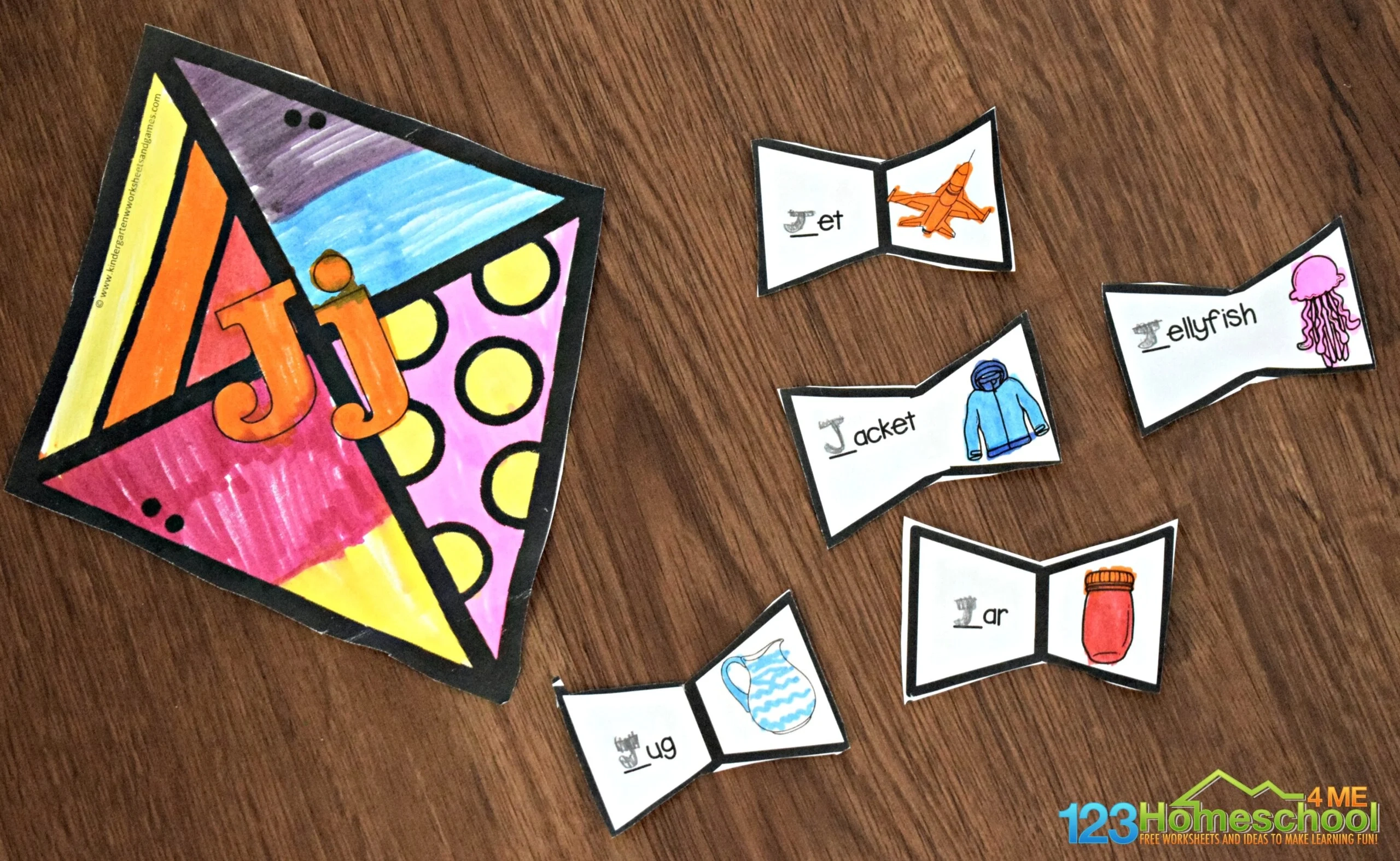  FREE Printable Spring Kite Alphabet Craft Beginning Sounds Activities